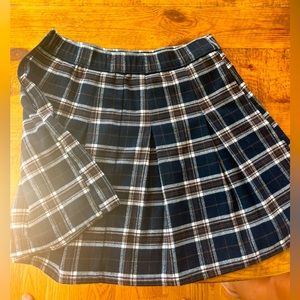 Hollister ultra high-rise pleated and plaid skirt